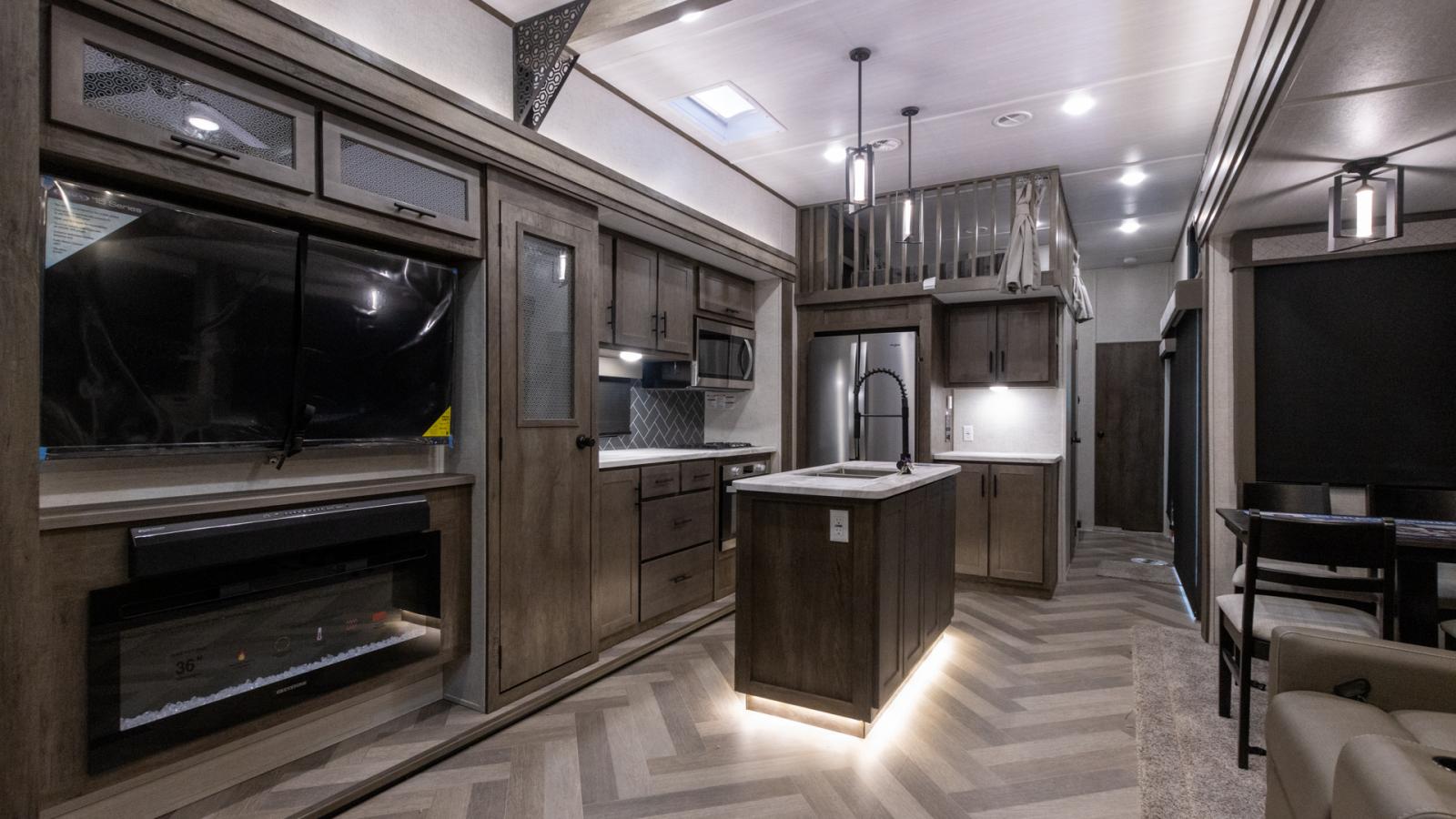 2021 Forest River Salem Grand Villa