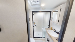 Primetime Crusader 382 MBH 13 Meter