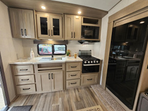 Grand Design 22RK High End 8,3 Meter