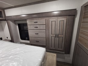 Cedar Creek 385 TH Toyhauler Heckgarage 12,5 Meter