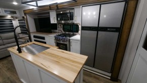 Primetime Crusader 305RLP 10,6 Meter