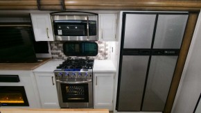 Primetime Crusader 305RLP 10,6 Meter