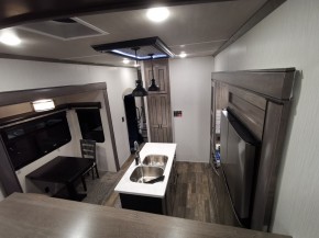 Cedar Creek 385 TH Toyhauler Heckgarage 12,5 Meter